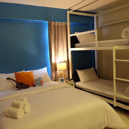 Oyes Hostel Krabi Room photo